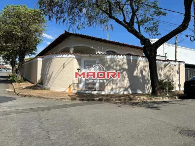 Casa com 3 Quartos à venda, 209m² no Vila Nova Valinhos, Valinhos
