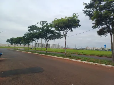 Lote/Terreno à venda, 275m² no Grand Ville, Uberlândia