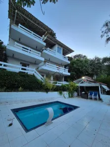 Casa de Condomínio com 4 Quartos à venda, 420m² no Itaipu, Niterói