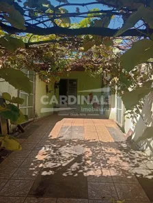 Casa com 2 Quartos à venda, 82m² no Jardim Acapulco, São Carlos