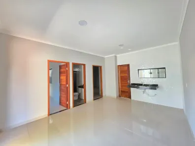 Casa com 2 Quartos para alugar, 65m² no Santarenzinho, Santarém