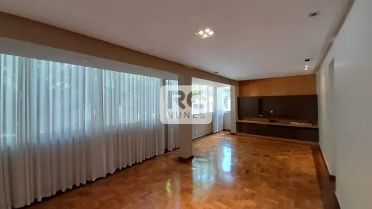Apartamento com 2 Quartos para alugar, 120m² no Santo Antônio, Belo Horizonte
