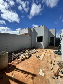Casa com 2 Quartos à venda, 100m² no Acácias, Montes Claros