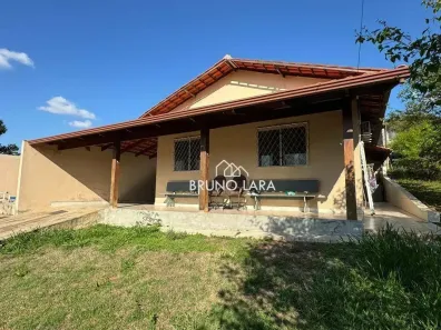 Fazenda/Sítio com 5 Quartos à venda, 200m² no Pedra Branca, São Joaquim de Bicas