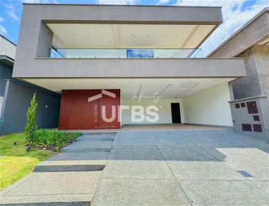 Casa de Condomínio com 3 Quartos à venda, 218m² no Jardins Barcelona, Senador Canedo