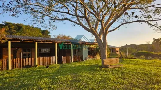 Fazenda/Sítio com 3 Quartos à venda, 1800m² no Área Rural de Águas Claras, Viamão