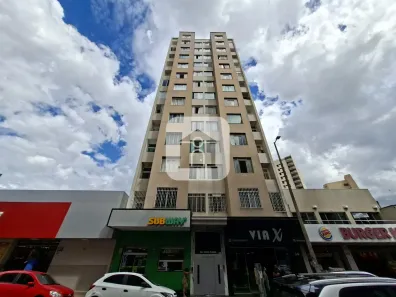 Apartamento com 3 Quartos para alugar, 80m² no Centro, Uberlândia