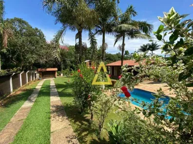 Fazenda/Sítio com 3 Quartos à venda, 280m² no Núcleo Urbano Parque Ana Helena, Jaguariúna