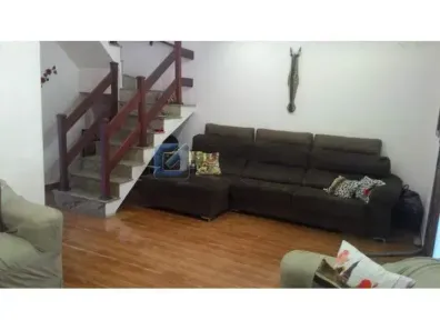 Sobrado com 2 Quartos para alugar, 273m² no Campestre, Santo André