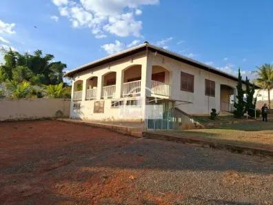 Fazenda/Sítio com 4 Quartos à venda, 500m² no Bom Jardim, Sete Lagoas