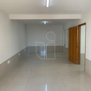 Imóvel Comercial para alugar, 350m² no Marília, Marília