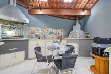 Casa de Condomínio com 4 Quartos à venda, 291m² no Jardim Prudência, São Paulo