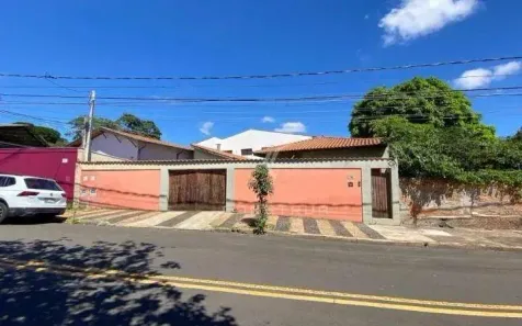 Imóvel Comercial com 3 Quartos para alugar, 153m² no Nova Campinas, Campinas