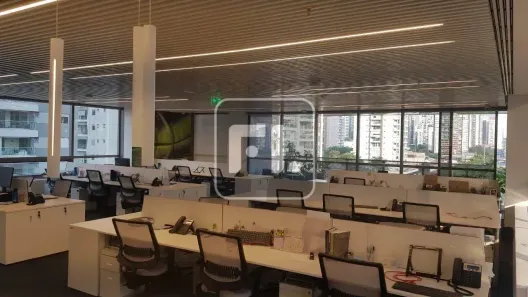 Sala Comercial à venda, 561m² no Cidade Monções, São Paulo