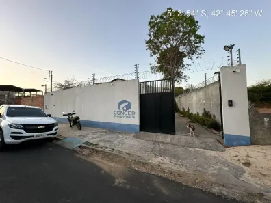 Galpão/Depósito/Armazém com 4 Quartos para alugar, 200m² no Campestre, Teresina