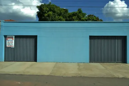 Casa com 3 Quartos para alugar, 80m² no Setor dos Dourados, Goiânia