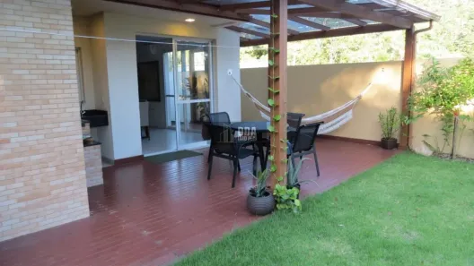 Casa com 3 Quartos à venda, 200m² no Sambaqui, Florianópolis