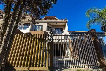 Sobrado com 3 Quartos à venda, 110m² no Xaxim, Curitiba