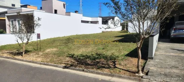 Lote/Terreno à venda, 175m² no Condomínio Residencial e Comercial Laguna, Pindamonhangaba