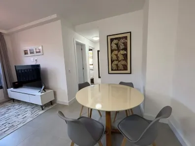 Apartamento com 2 Quartos para alugar, 61m² no Centro, Florianópolis