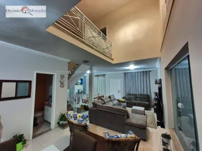 Casa de Condomínio com 4 Quartos à venda, 220m² no Jardim Sabiá, Cotia