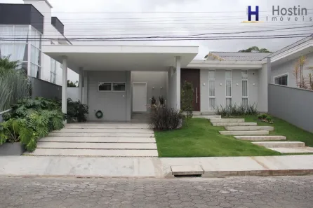 Casa de Condomínio com 3 Quartos à venda, 210m² no Glória, Joinville