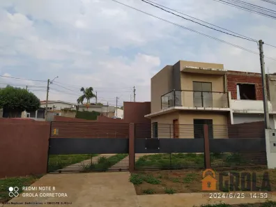 Sobrado com 2 Quartos à venda, 73m² no Jardim Casali, Campo Mourão