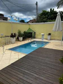 Casa com 5 Quartos à venda, 200m² no Maria Paula, Niterói