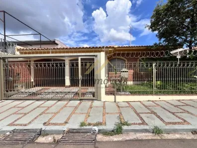 Casa com 3 Quartos à venda, 265m² no Jardim Brasil, São Carlos