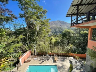 Casa de Condomínio com 4 Quartos à venda, 1825m² no Itaipava, Petrópolis