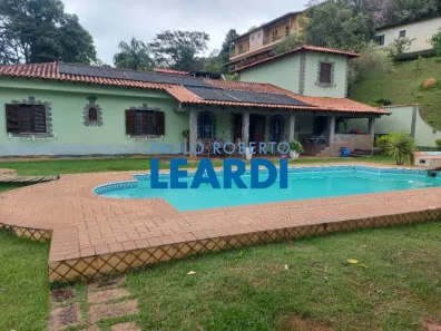 Fazenda/Sítio com 7 Quartos à venda, 378m² no Saboó, São Roque