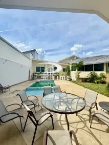 Casa com 5 Quartos para venda ou aluguel, 350m² no Itaipu, Niterói