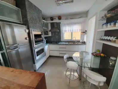 Apartamento com 2 Quartos à venda, 75m² no Centro, Balneário Camboriú