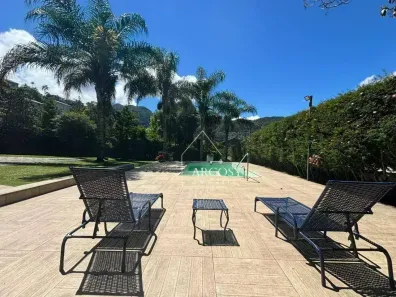 Casa com 4 Quartos à venda, 370m² no Mosela, Petrópolis