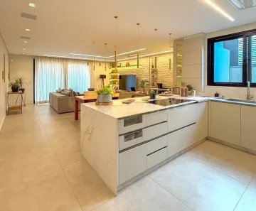 Casa com 4 Quartos à venda, 291m² no Córrego Grande, Florianópolis