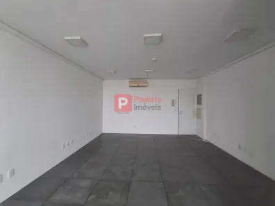 Sala Comercial à venda, 38m² no Chácara Santo Antônio (Zona Sul), São Paulo