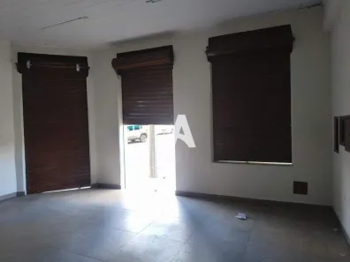 Ponto Comercial para alugar, 180m² no Centro, Uberlândia