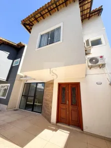 Casa com 2 Quartos à venda, 104m² no Riviera Fluminense, Macaé