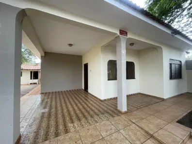 Casa com 4 Quartos para alugar, 142m² no Vila Santo Antônio, Maringá