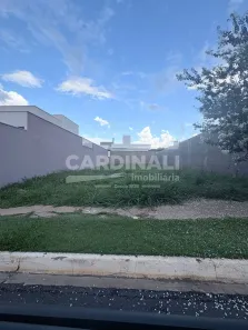 Lote/Terreno à venda, 250m² no Residencial Samambaia, São Carlos