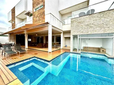 Casa de Condomínio com 4 Quartos à venda, 495m² no Estância dos Ipês, Uberaba