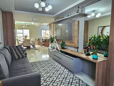 Sobrado com 3 Quartos à venda, 258m² no Portão, Curitiba
