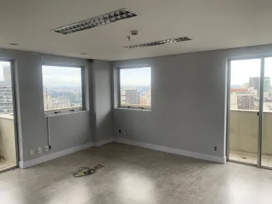 Sala Comercial para alugar, 106m² no Vila Firmiano Pinto, São Paulo