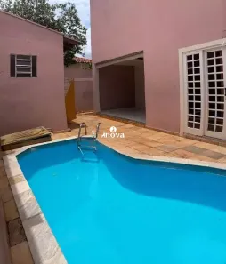 Casa com 3 Quartos à venda, 254m² no Vila Olímpica, Uberaba