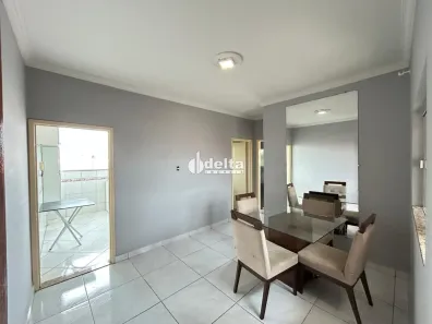 Apartamento com 2 Quartos para alugar, 60m² no Centro, Uberlândia