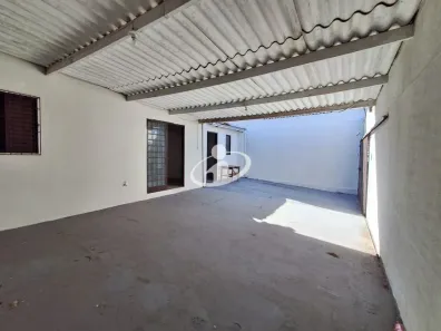 Casa com 3 Quartos para alugar, 160m² no Maravilha, Uberlândia