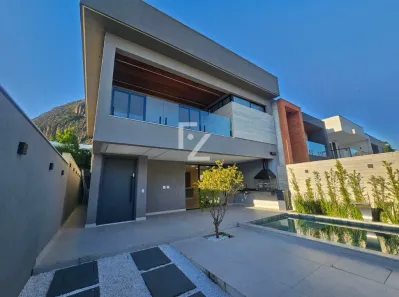 Casa de Condomínio com 4 Quartos à venda, 200m² no Vargem Pequena, Rio de Janeiro