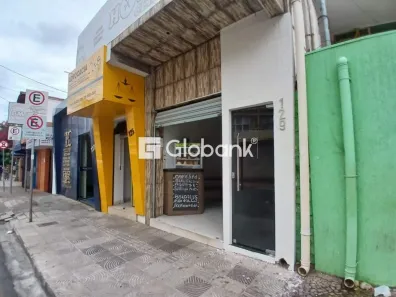 Sala Comercial para alugar, 65m² no Centro, Montes Claros