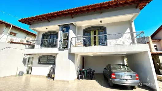 Sobrado com 4 Quartos à venda, 181m² no Setor Sol Nascente, Goiânia