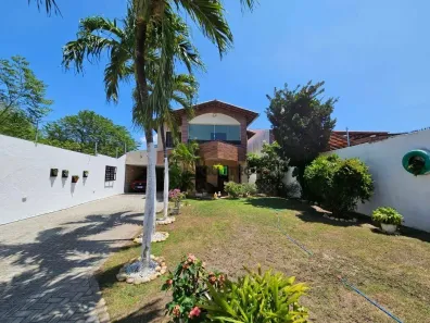 Casa com 4 Quartos à venda, 269m² no Sapiranga-Coité, Fortaleza